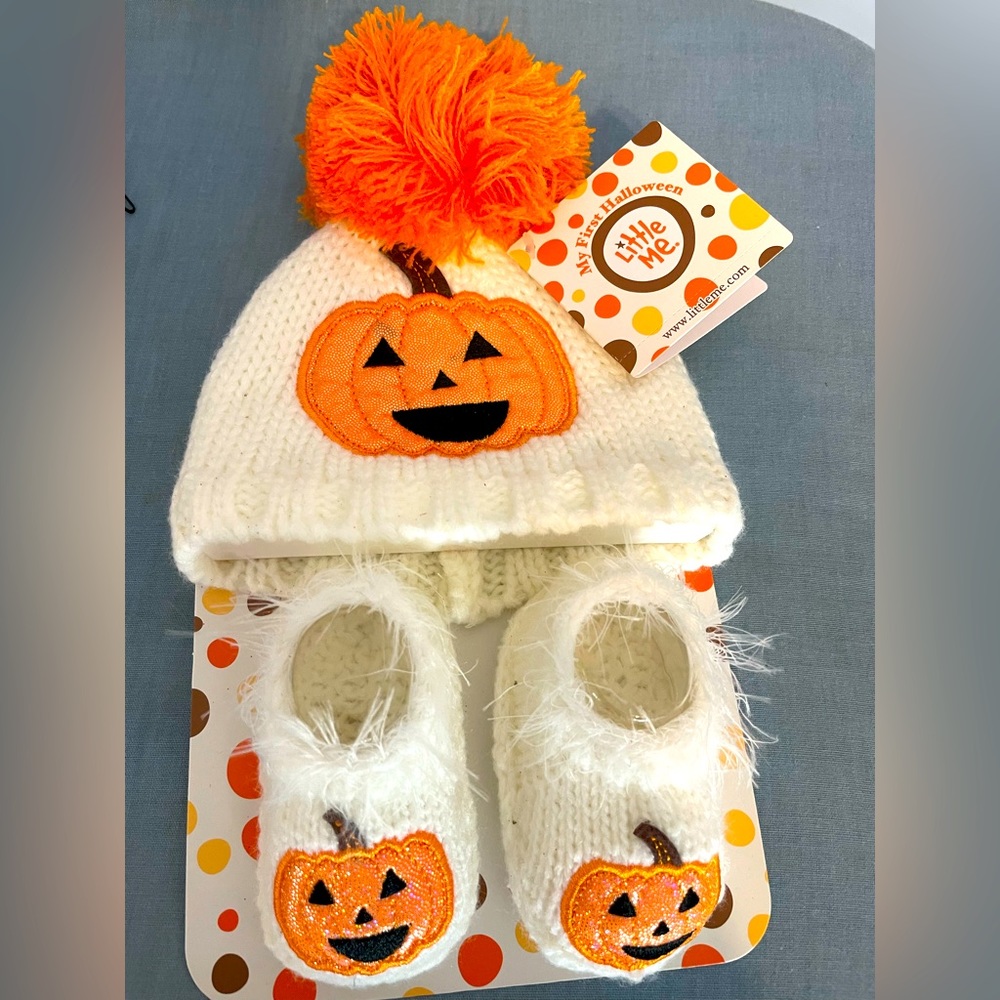 Pumpkin hat and booties set